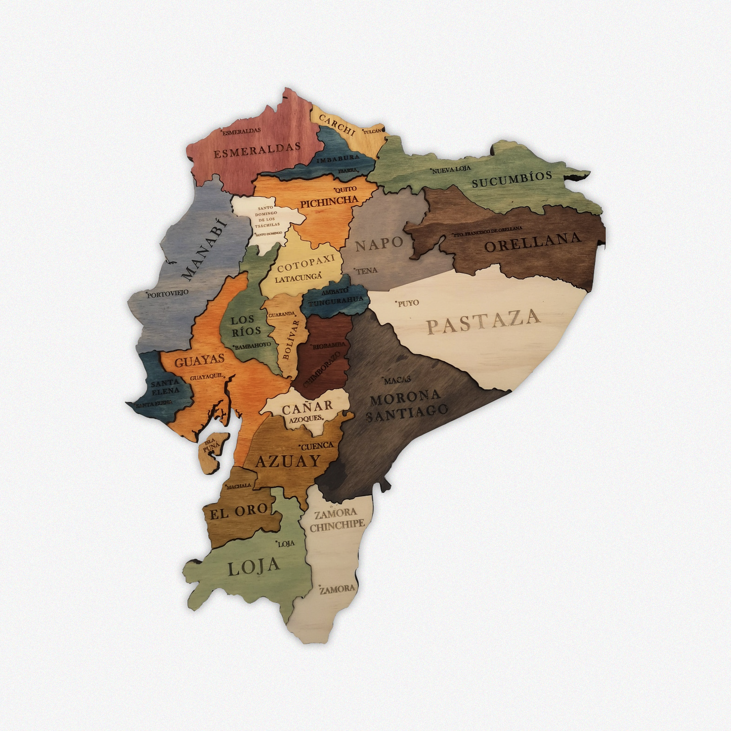 MAPA DE ECUADOR DE MADERA 3D