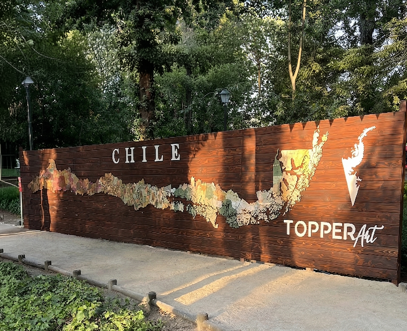 Mapa de Chile en madera Topper Art