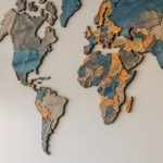 Planisferio Multicolor de Madera 3D - Imagen 2