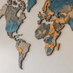 Planisferio Multicolor de Madera 3D - Imagen 3